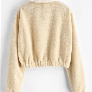 Crop top long sleeve shirt